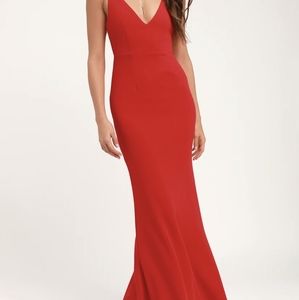 Lulu's Melora Red Vneck trumpet gown XS